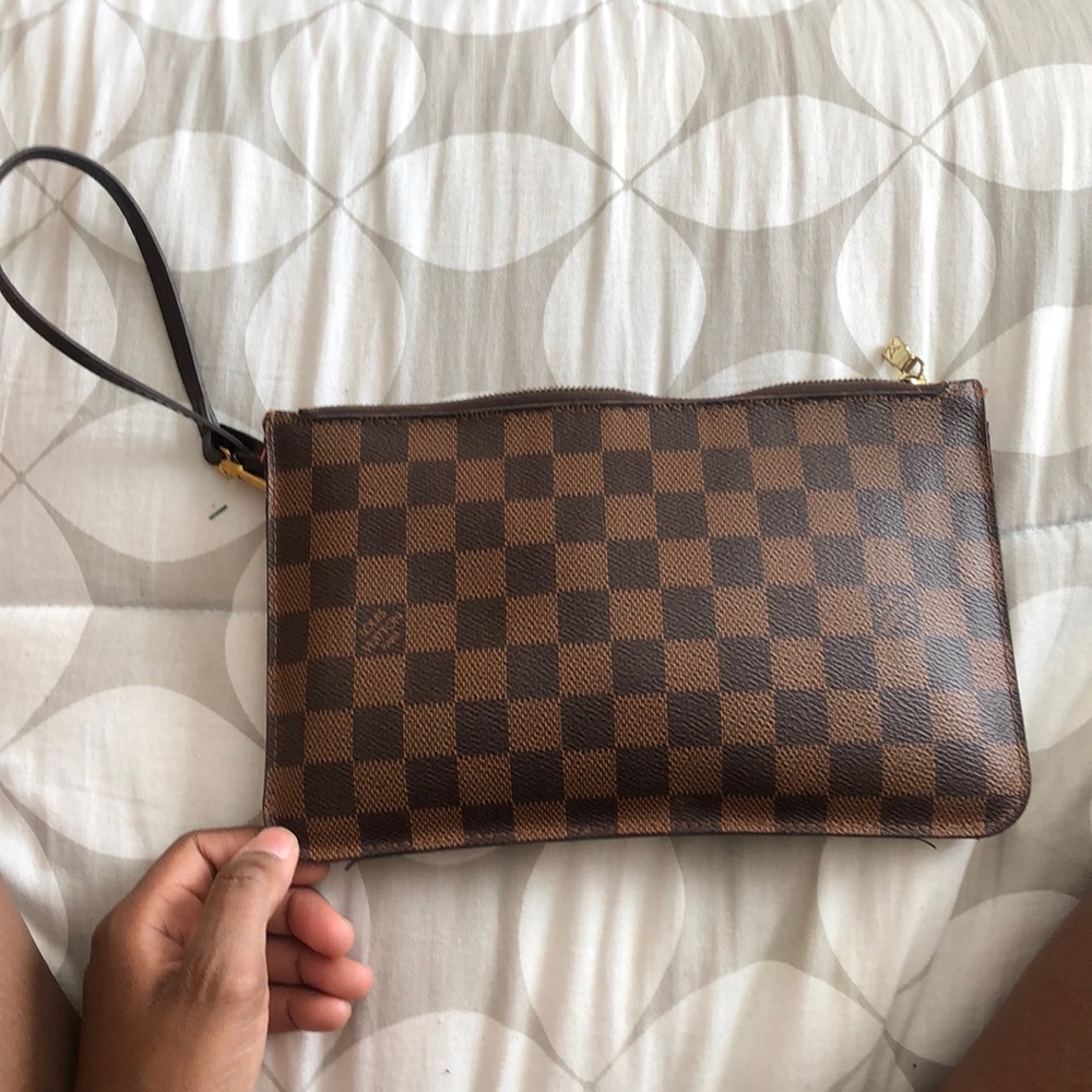 Neverfull Pouch / wristlet